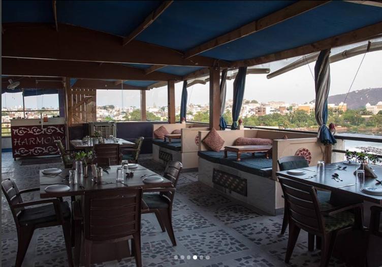 Hotel Sargam Sadan Udaipur Bagian luar foto