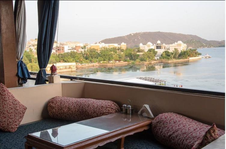 Hotel Sargam Sadan Udaipur Bagian luar foto